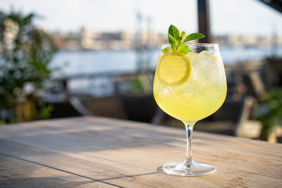 Top 7 des Cocktails Italiens les plus Appréciés 5 spritz limoncello